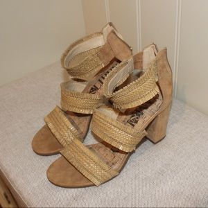 Nude heels with fringe details Size 8